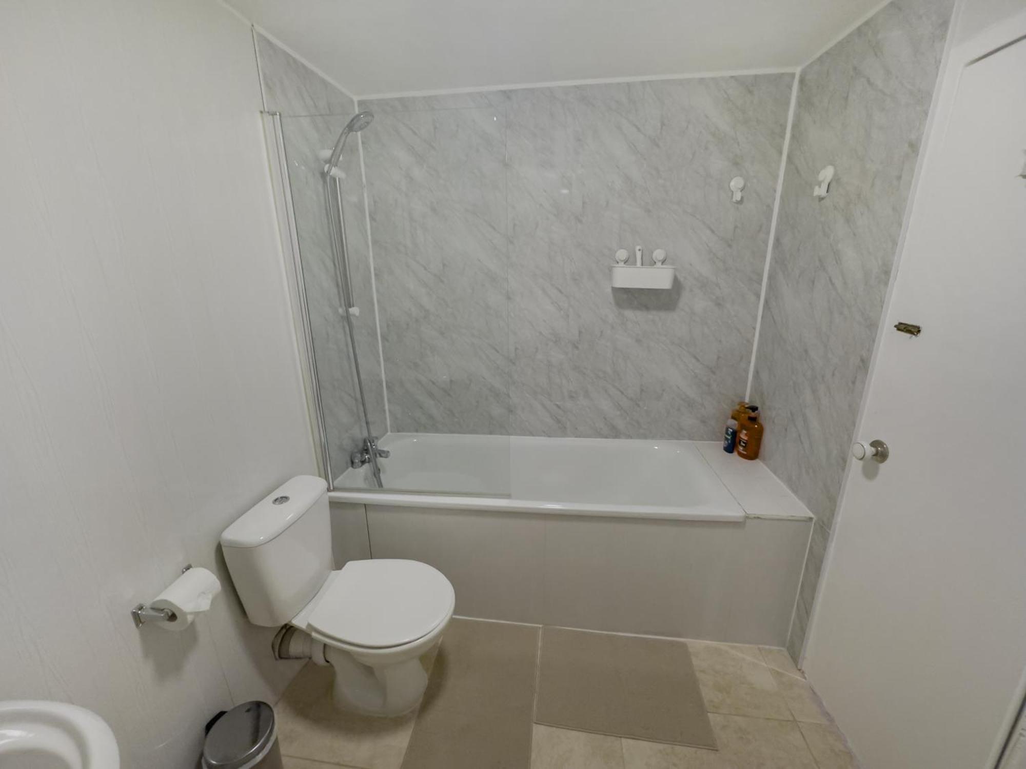 Apartment Stylish Hyde Park 3 Bedroom London