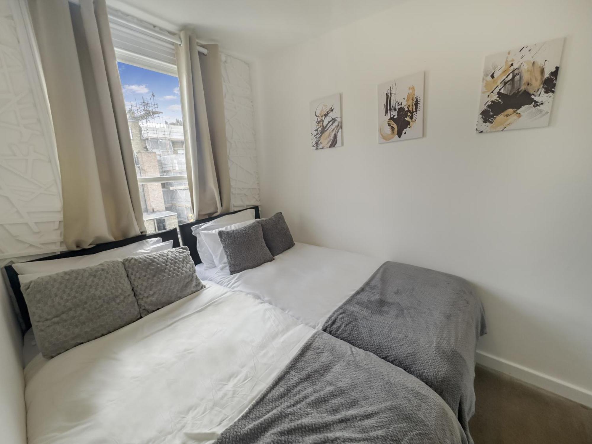 Stylish Hyde Park 3 Bedroom * London